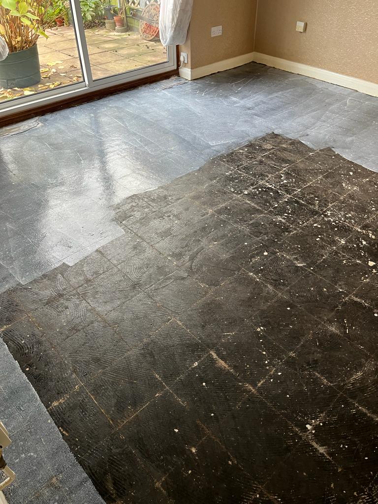 Asbestos flooring in Hampton Court
